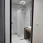 Tirent Apartment-modern Bedrooms Near Liqeni I Thate * ティラナ