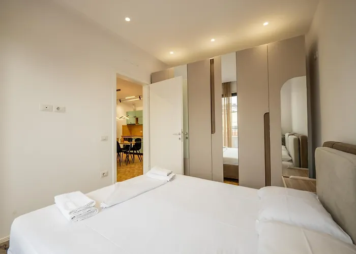 Appartamento Tirent Apartment-modern Bedrooms Near Liqeni I Thate *