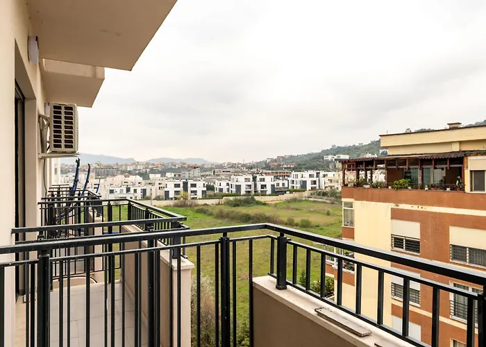Tirent Apartment-modern Bedrooms Near Liqeni I Thate * 地拉那