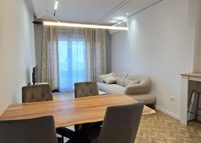 Tirent Apartment-modern Bedrooms Near Liqeni I Thate 公寓 地拉那