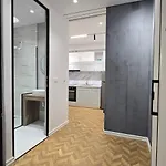 Tirent Apartment-modern Bedrooms Near Liqeni I Thate