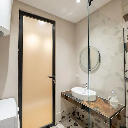 Tirent Apartment-modern Bedrooms Near Liqeni I Thate Lägenhet Tirana