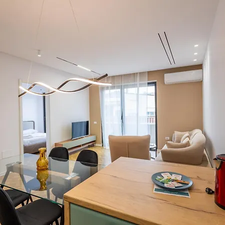 Tirent Apartment-modern Bedrooms Near Liqeni I Thate 公寓 *