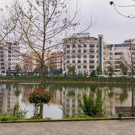 Lägenhet Tirent Apartment-modern Bedrooms Near Liqeni I Thate Tirana