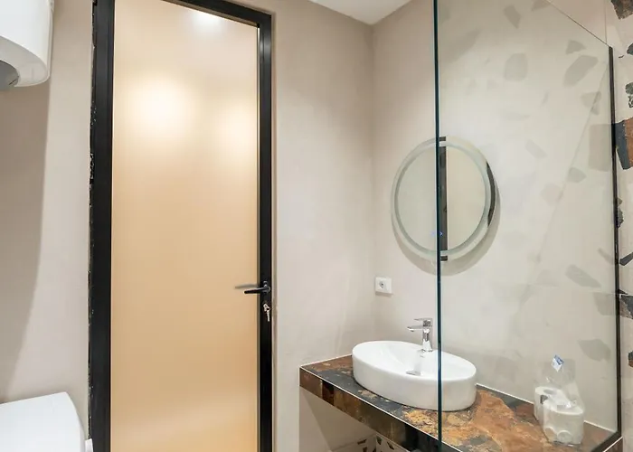 Tirent Apartment-modern Bedrooms Near Liqeni I Thate Appartement Tirana