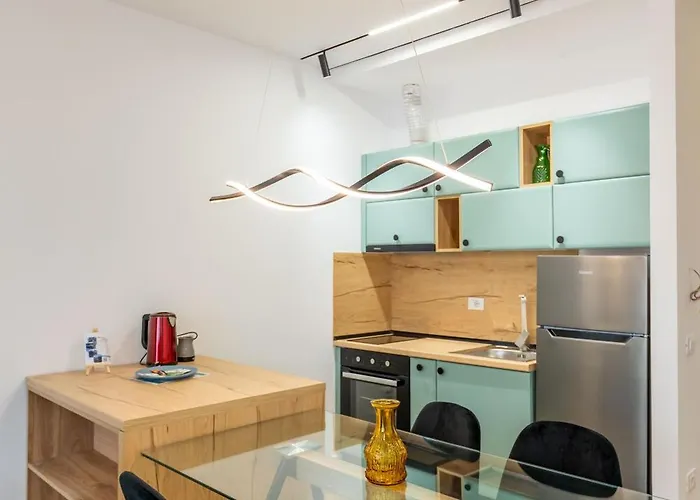 Tirent Apartment-modern Bedrooms Near Liqeni I Thate * Tirana