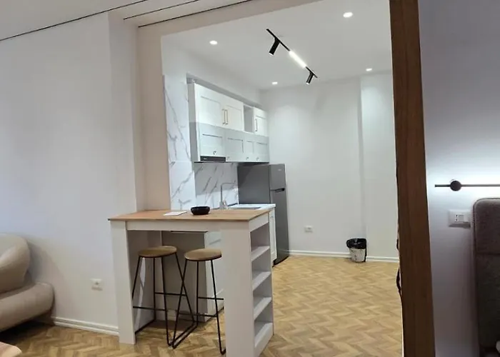 Apartment Tirent Apartment-modern Bedrooms Near Liqeni I Thate