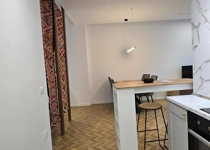 Tirent Apartment-modern Bedrooms Near Liqeni I Thate Appartement Tirana